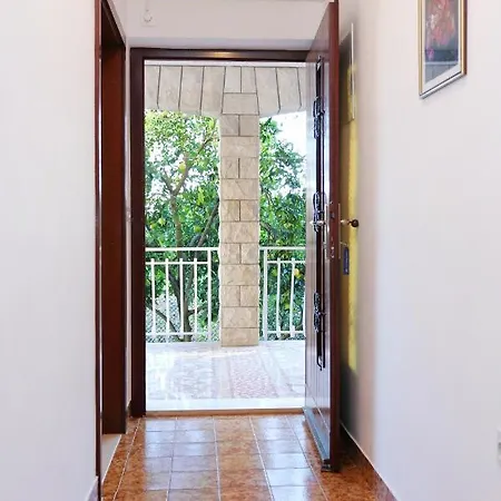 Appartement With A Parking Space Okrug Gornji, Ciovo - 10343 Trogir